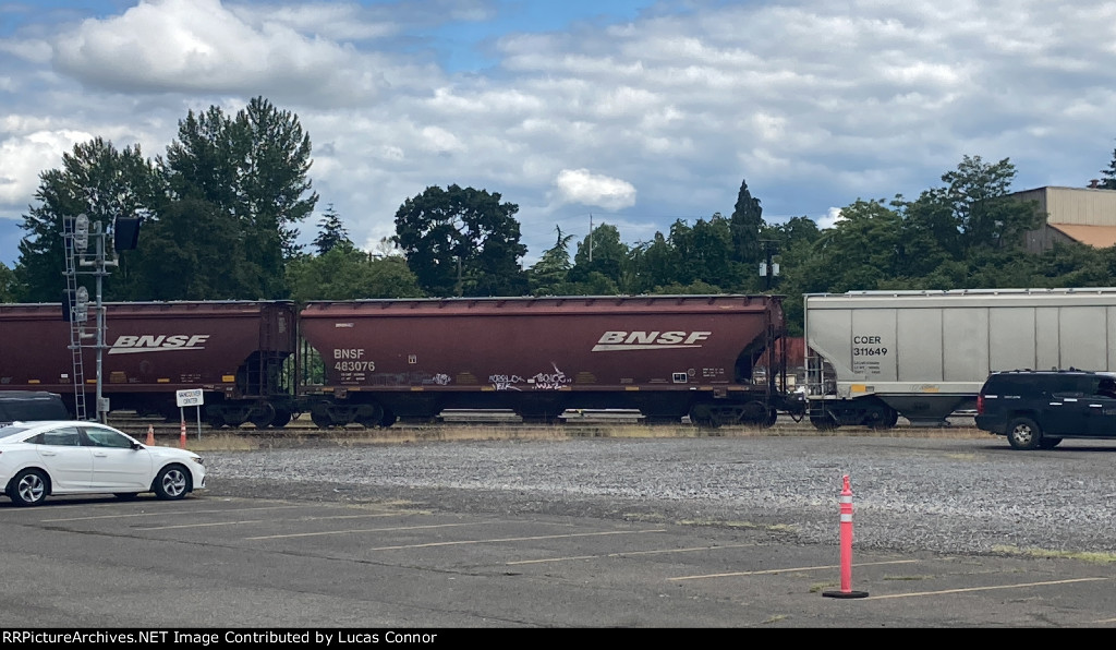 BNSF 483076